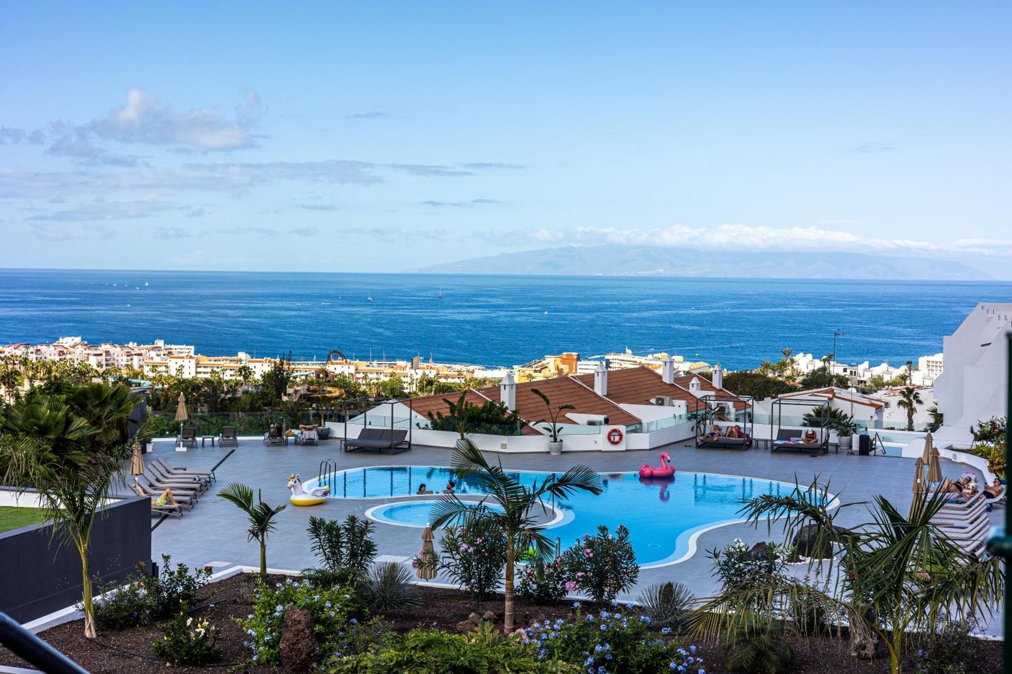 Costa Adeje Garden Aparthotel 3*